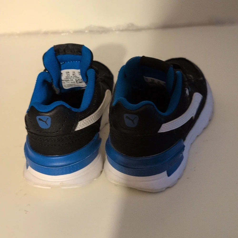 Puma Kids Sneakers in Black and Blue - Picture 2 of 3
